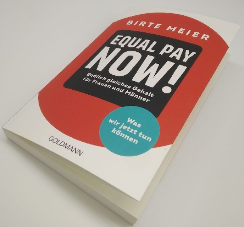 Buchcover und Innenansicht für das Buch: EQUAL PAY NOW!