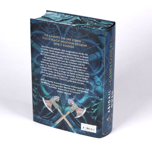 Buchcover und Innenansicht für das Buch: The Games Gods Play (The Crucible #1)
