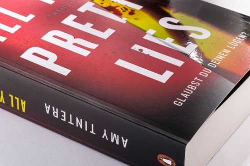 Buchcover und Innenansicht für das Buch: Listen for the lie