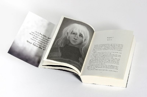 Buchcover und Innenansicht für das Buch: My Blade, Your Back (Dark Forces Series 2)