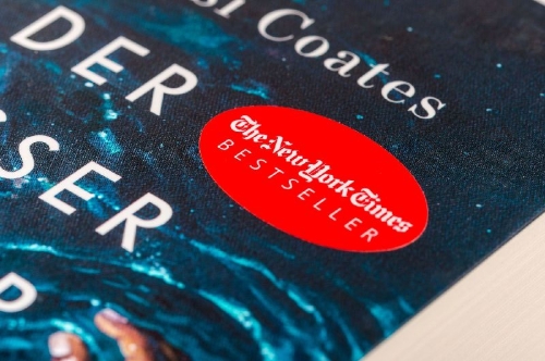Buchcover und Innenansicht für das Buch: The Water Dancer