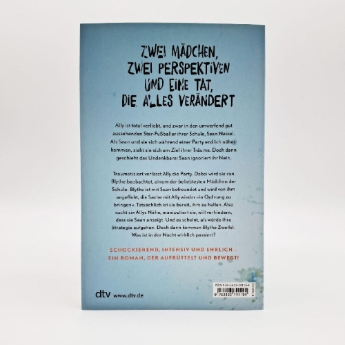 Buchcover und Innenansicht für das Buch: Something happened to Ali Greenleaf