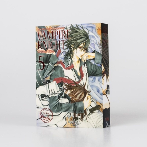 Buchcover und Innenansicht für das Buch: Vampire Knight