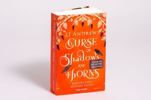 Buchcover und Innenansicht für das Buch: Curse of Shadows and Thorns (The Broken Kingdoms, book 1)