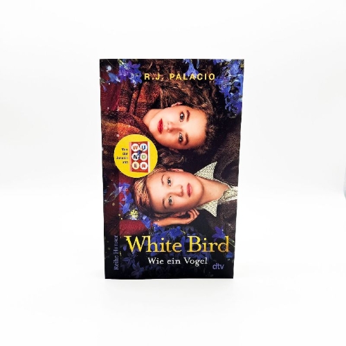 Buchcover und Innenansicht für das Buch: White Bird