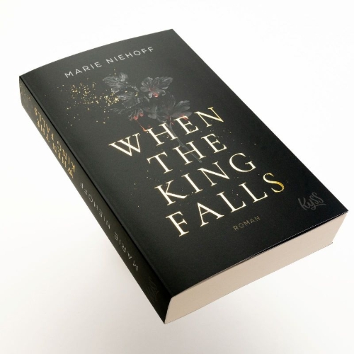 Buchcover und Innenansicht für das Buch: When The King Falls