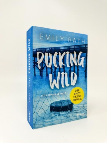 Buchcover und Innenansicht für das Buch: Pucking Wild