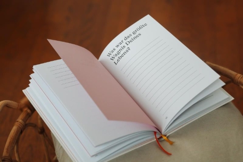Buchcover und Innenansicht für das Buch: Das Buch, das bleibt