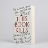 Buchcover und Innenansicht für das Buch: This Book Kills
