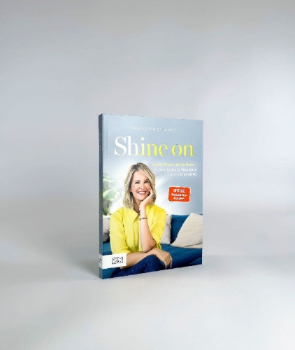 Buchcover und Innenansicht für das Buch: Shine on