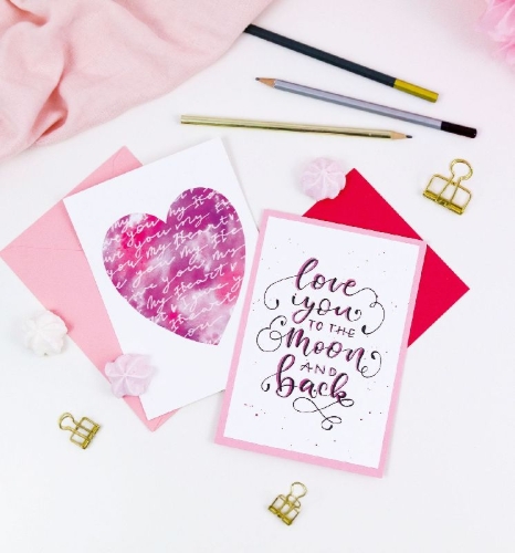 Buchcover und Innenansicht für das Buch: Handlettering - Die ultimative Sammlung