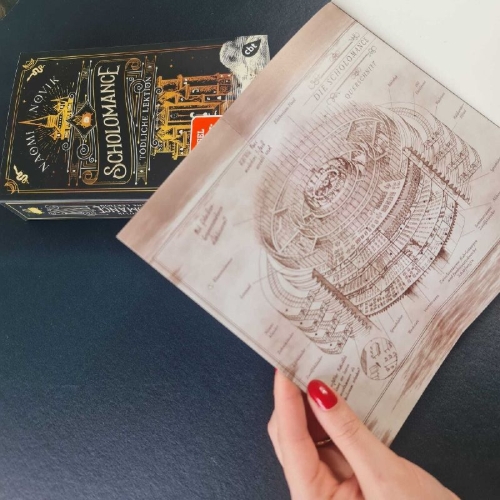 Buchcover und Innenansicht für das Buch: Scholomance