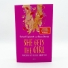 Buchcover und Innenansicht für das Buch: She Gets the Girl
