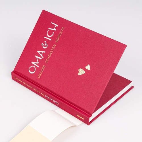 Buchcover und Innenansicht für das Buch: Oma und ich - unsere schönsten Momente