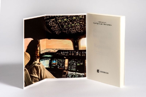 Buchcover und Innenansicht für das Buch: "Guten Tag, hier spricht Ihre Kapitänin"