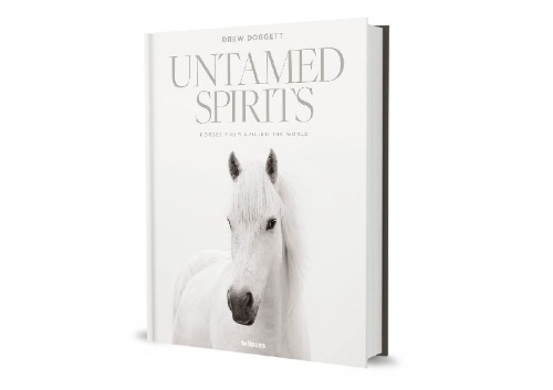 Buchcover und Innenansicht für das Buch: Untamed Spirits: Horses From Around the World