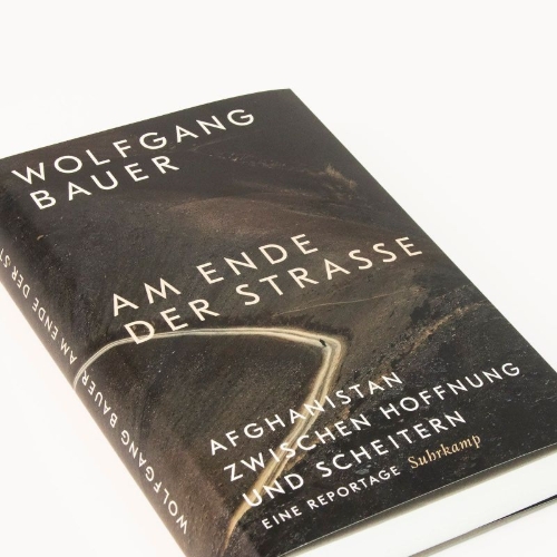 Buchcover und Innenansicht für das Buch: Am Ende der Straße