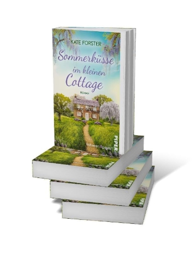 Buchcover und Innenansicht für das Buch: Fly me to Moongate Manor