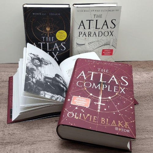 Buchcover und Innenansicht für das Buch: The Atlas Complex