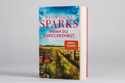 Buchcover und Innenansicht für das Buch: The Return