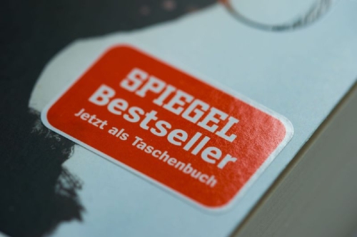 Buchcover und Innenansicht für das Buch: The Institute