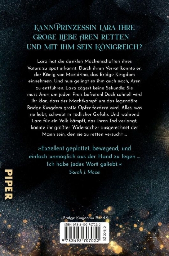 Buchcover und Innenansicht für das Buch: Traitor Queen