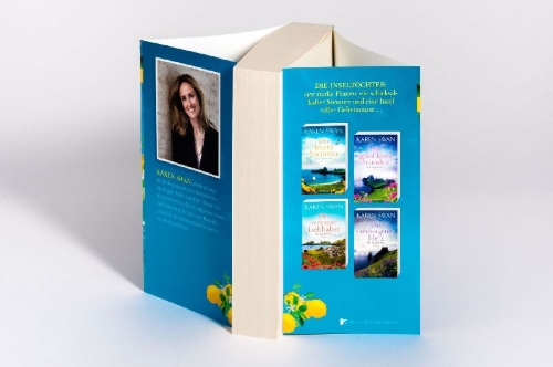 Buchcover und Innenansicht für das Buch: Three Summers