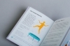 Buchcover und Innenansicht für das Buch: The Little Book of Resilience