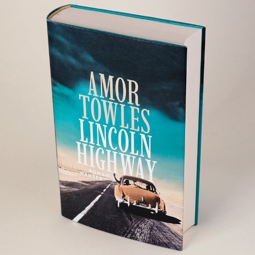 Buchcover und Innenansicht für das Buch: The Lincoln Highway