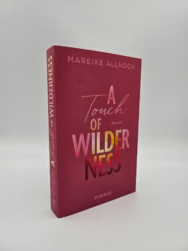 Buchcover und Innenansicht für das Buch: A Touch of Wilderness
