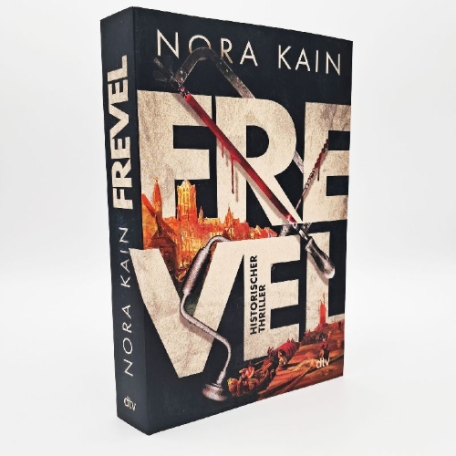 Buchcover und Innenansicht für das Buch: Frevel