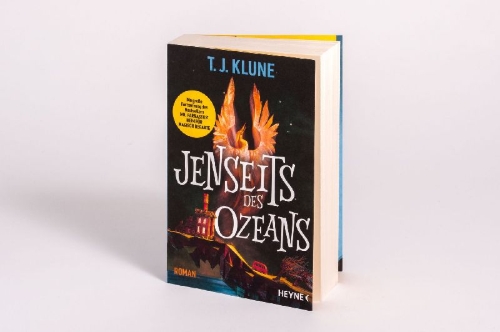 Buchcover und Innenansicht für das Buch: Somewhere beyond the Sea