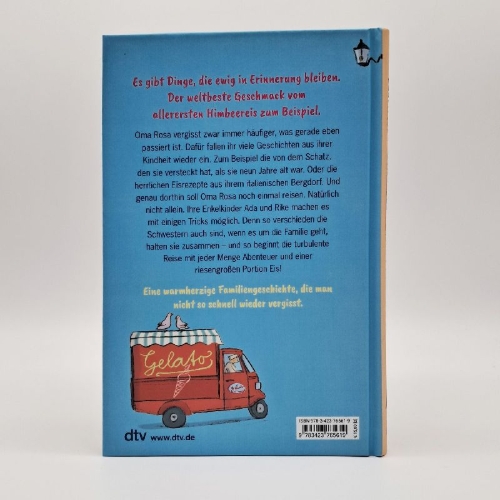 Buchcover und Innenansicht für das Buch: Das beste Versteck des Sommers (und jede Menge Himbeereis)