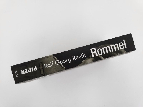 Buchcover und Innenansicht für das Buch: Rommel: The End of a Legend