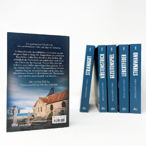 Buchcover und Innenansicht für das Buch: Schattenland