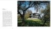 Buchcover und Innenansicht für das Buch: Bauhaus-Architektur