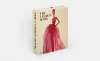 Buchcover und Innenansicht für das Buch: The Fashion Book (2025)