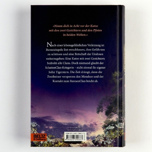 Buchcover und Innenansicht für das Buch: Warriors. IX, 1. Changing Skies. Hidden Moon