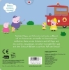 Buchcover und Innenansicht für das Buch: Peppa Pig: Peppa bei der Feuerwehr: Mein großer Schiebespaß
