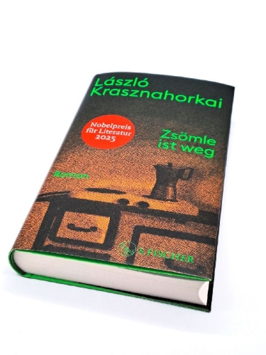 Buchcover und Innenansicht für das Buch: Zsömle odavan
