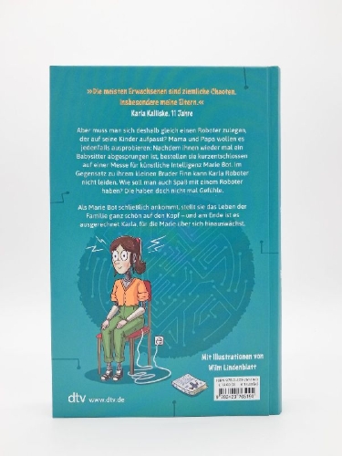 Buchcover und Innenansicht für das Buch: Marie Bot - Ein Kindermädchen zum Aufladen