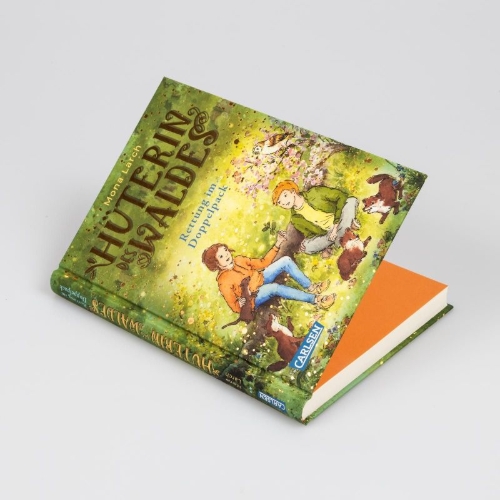 Buchcover und Innenansicht für das Buch: Hüterin des Waldes 5: Rettung im Doppelpack