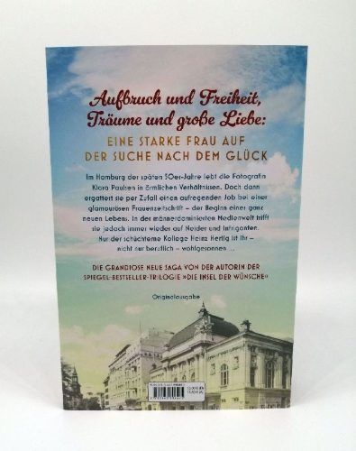 Buchcover und Innenansicht für das Buch: Traumfrauen. Petticoat und große Freiheit