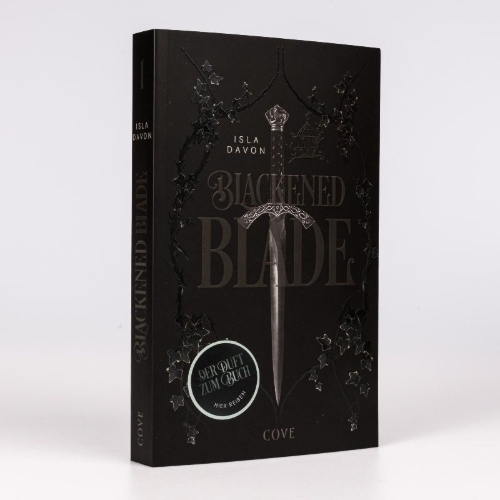 Buchcover und Innenansicht für das Buch: The Blackened Blade