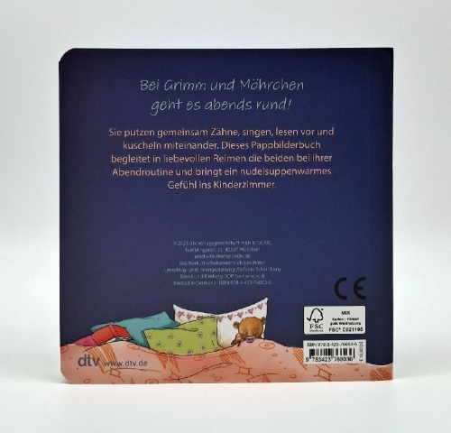 Buchcover und Innenansicht für das Buch: Grimm und Möhrchen - In die Betten, fertig, los!