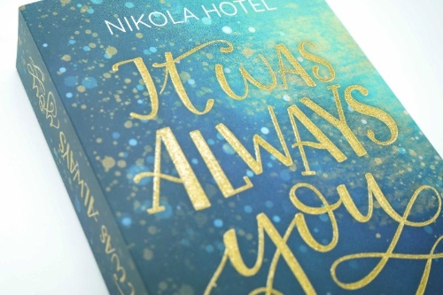 Buchcover und Innenansicht für das Buch: It was always you