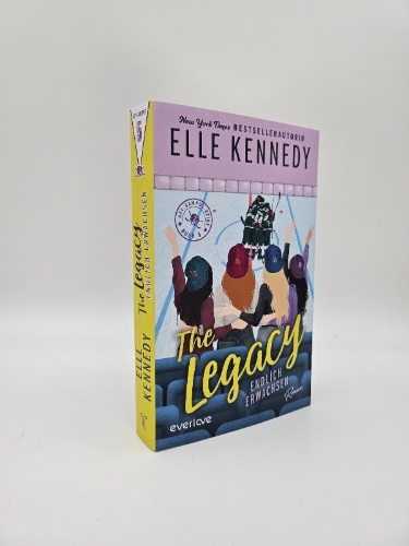 Buchcover und Innenansicht für das Buch: The Legacy