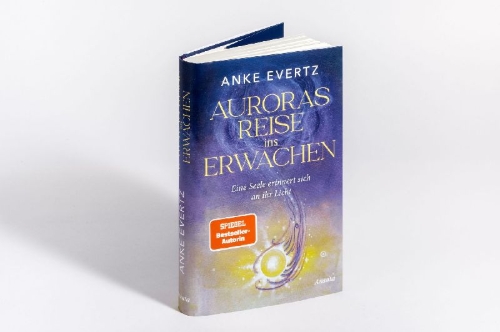 Buchcover und Innenansicht für das Buch: Auroras Reise ins Erwachen