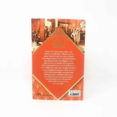 Buchcover und Innenansicht für das Buch: Polizeiärztin Magda Fuchs - Das Leben, ein wilder Tanz