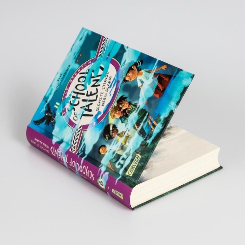 Buchcover und Innenansicht für das Buch: School of Talents 6: Sechste Stunde: Nebelalarm!